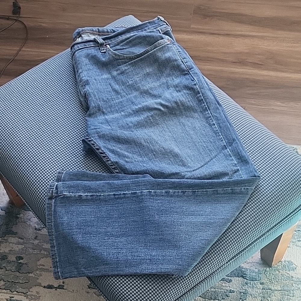 Men's Levi's Medium Wash Jeans